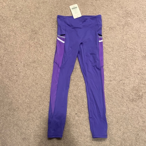 Never worn Fabletics leggings with pockets - Picture 1 of 2